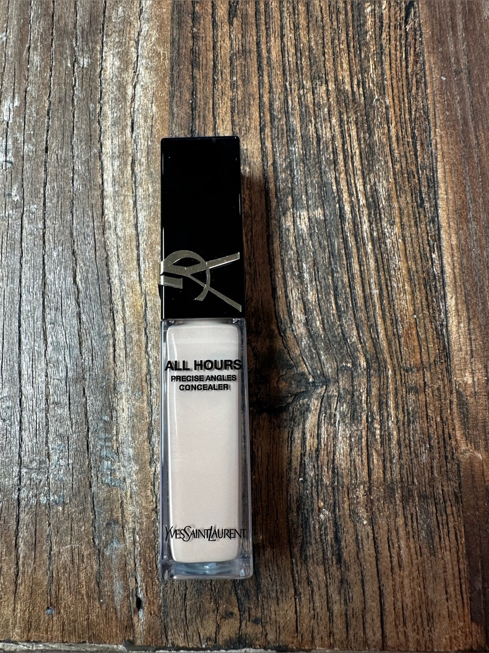 Yves Saint Laurent All Hours Concealer - Pale Beige in Black Cap